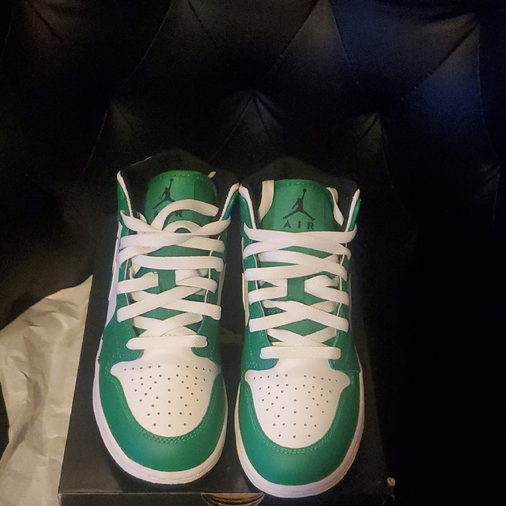 Jordan 1 Mid Sneakers Green Black and White. Kids - Picture 2 of 8